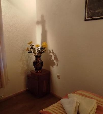Apartman Sipak Fuzine Luaran gambar