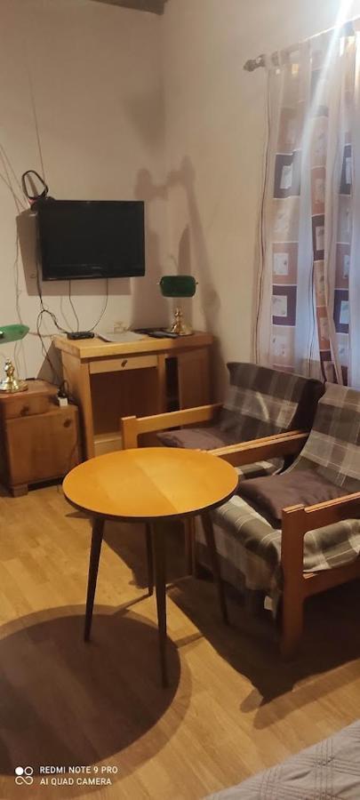 Apartman Sipak Fuzine Luaran gambar